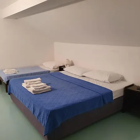Διαμέρισμα Apartman Cica